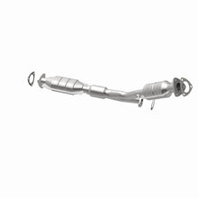 Load image into Gallery viewer, MagnaFlow Conv DF 00-03 Saturn LS 3.0L Rear