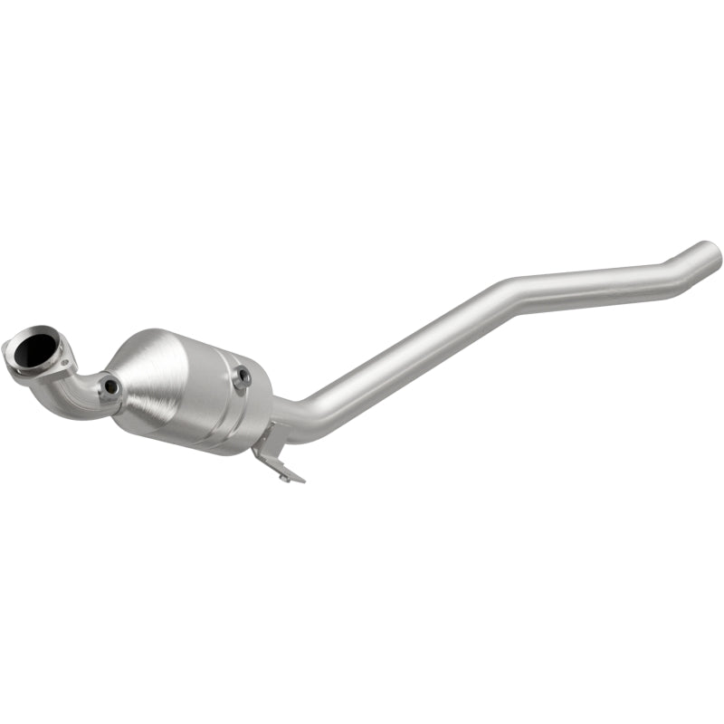 Magnaflow Conv DF 2006-2011 R350 3.5 L Underbody