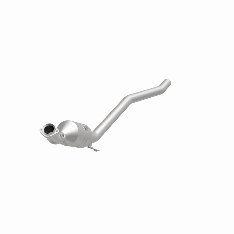 Magnaflow Conv DF 2006-2011 R350 3.5 L Underbody