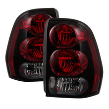 Load image into Gallery viewer, Xtune Chevy Trailblazer 02-09 w/ Circuit Board Model Tail Lights OEM ALT-JH-CTB02-OE-RC